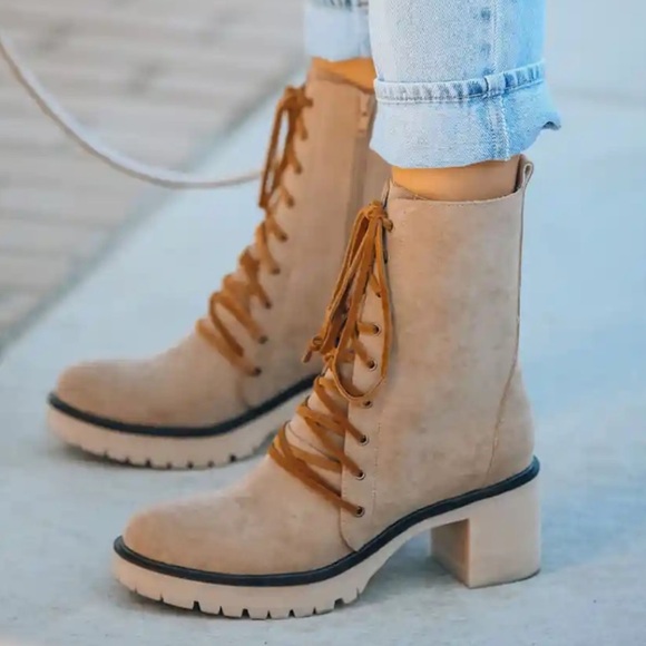 Oasis Society Shoes - NWT Oasis Society Vegan Leather Suede Tan Lace Up Boots